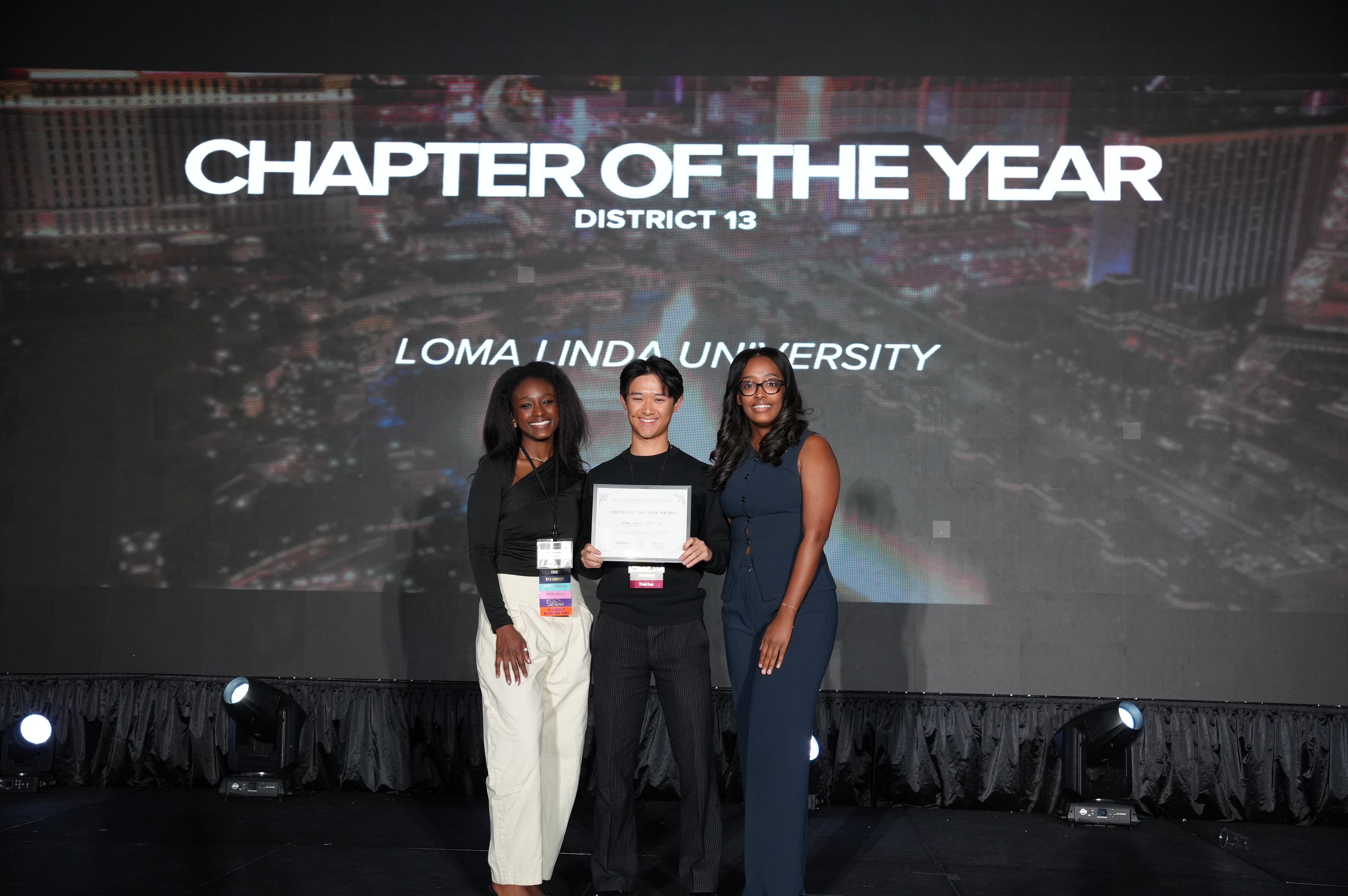 photo of ASDA president receiving the Chapter of the Year award