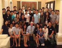 Dean Dailey meets with Korean dental students/alumni